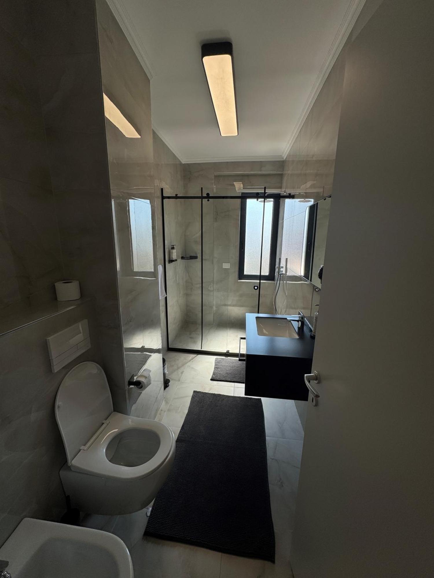 Apartment Luxurious & Spacious Old Bazaar Tirana