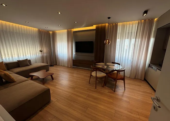 Luxurious & Spacious Old Bazaar Apartment